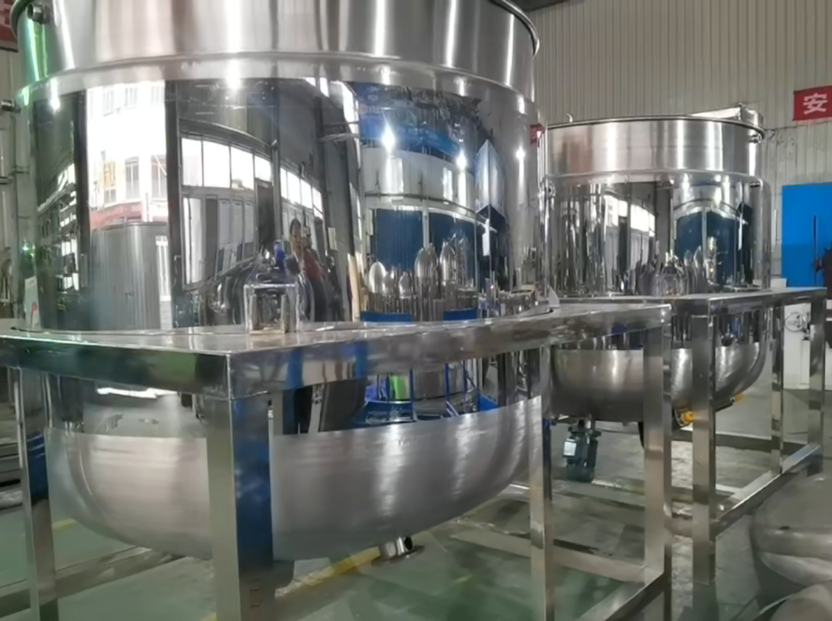 湖北用戶3500升液體洗滌劑生產(chǎn)線完工。